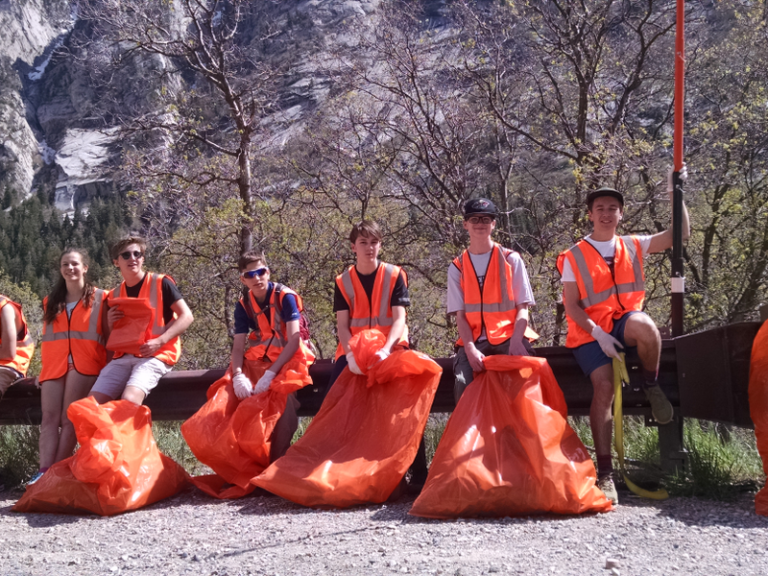 Waterford Students cleaning up Little Cottonwood Canyon